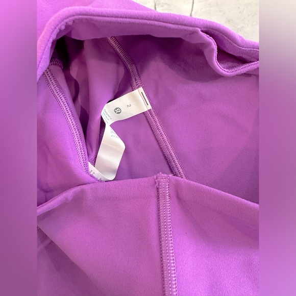 EUC Lululemon Groove high rise split hem leggings - NULU - size 2 - Picture 8 of 9